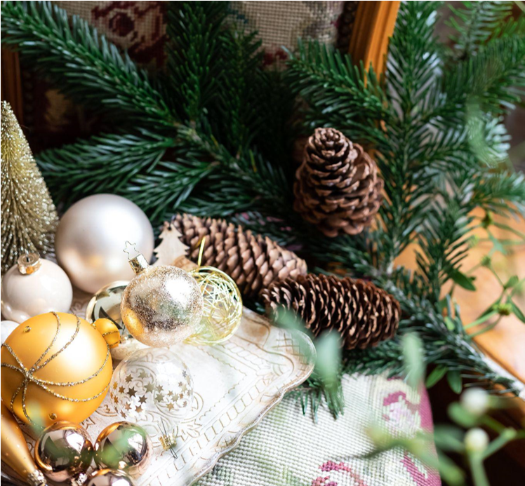 The Beauty and Benefits of Flocked Artificial Trees